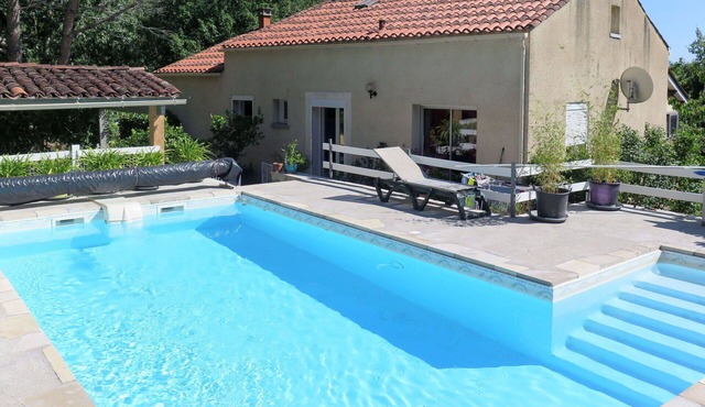 Wonderful private villa for 4 guests with private pool, WIFI, TV, terrace and pets allowed