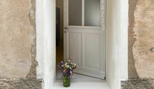 Wonderful private villa for 6 guests with WIFI, pets allowed and panoramic view