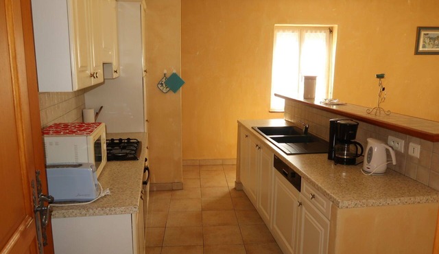 Wonderful private villa for 4 guests with TV, patio and pets allowed