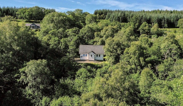 Wonderful private villa for 2 people with TV, pets allowed, panoramic view and parking