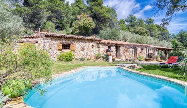 Wonderful private villa for 4 people with private pool and TV