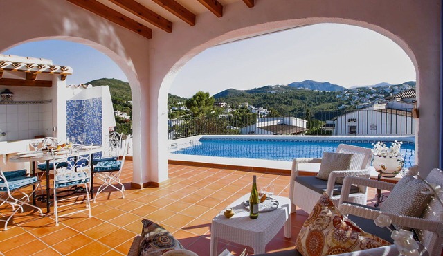 Wonderful private villa for 6 people with A/C, WIFI, private pool, TV and terrace