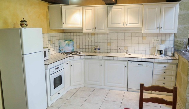 Wonderful private villa for 8 guests with private pool, WIFI, TV, terrace, pets allowed and park.