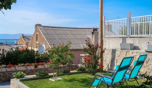 Wonderful private villa for 13 people with WIFI, A/C, TV, terrace and pets allowed