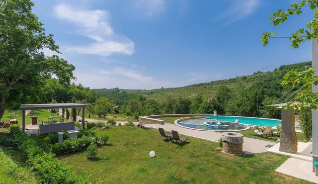 Wonderful private villa for 6 people with A/C, private pool, WIFI, terrace and pets allowed