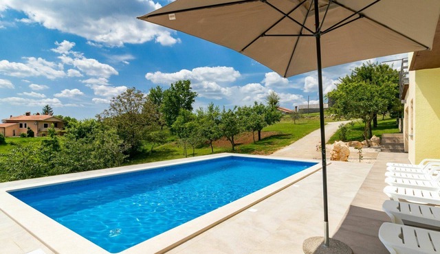 Wonderful private villa with private pool, WIFI, A/C, TV, terrace, pets allowed and parking
