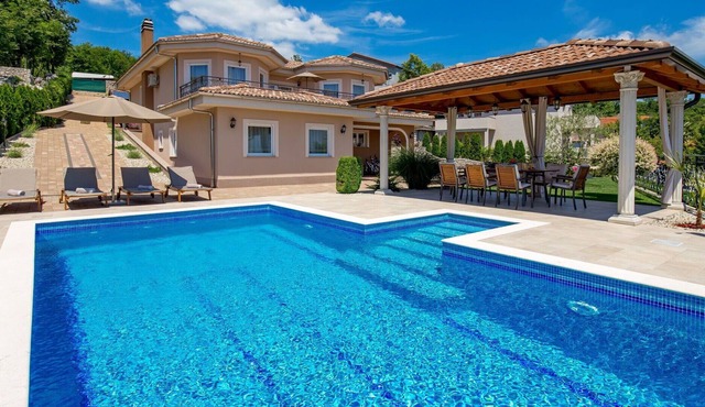 Wonderful private villa for 8 people with WIFI, A/C, private pool, TV, terrace and parking