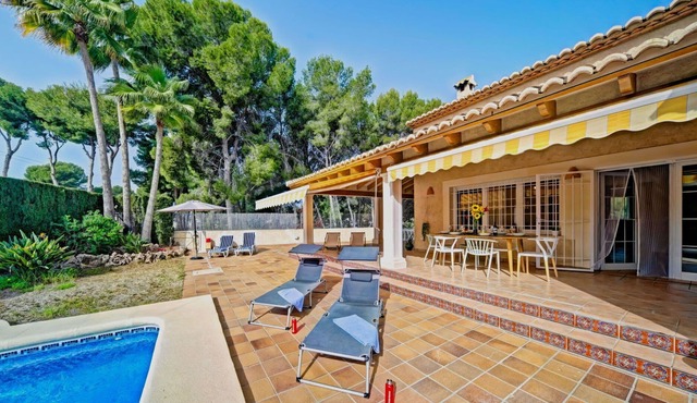 Wonderful private villa with A/C, private pool, WIFI, TV, terrace, pets allowed and parking
