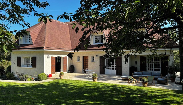 Wonderful villa between Sea and Country to enjoy the flowery coast
