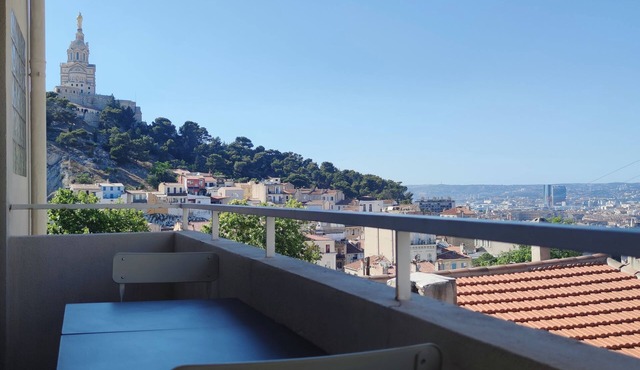 Wonderful view Basilique NotreDame private parking & exteriors