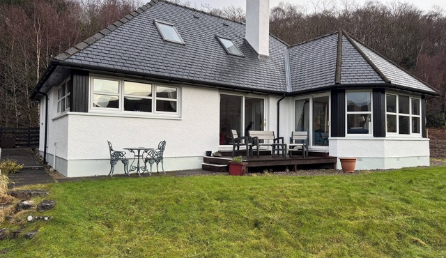 Wonderful views from peaceful coastal Highland retreat