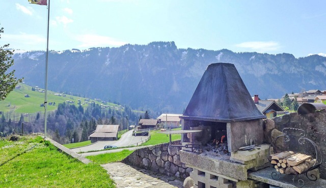 Wonderful villa for 3 people with TV, patio, pets allowed and panoramic view
