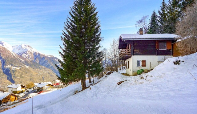 Wonderful villa for 4 guests with WIFI, TV, patio and panoramic view