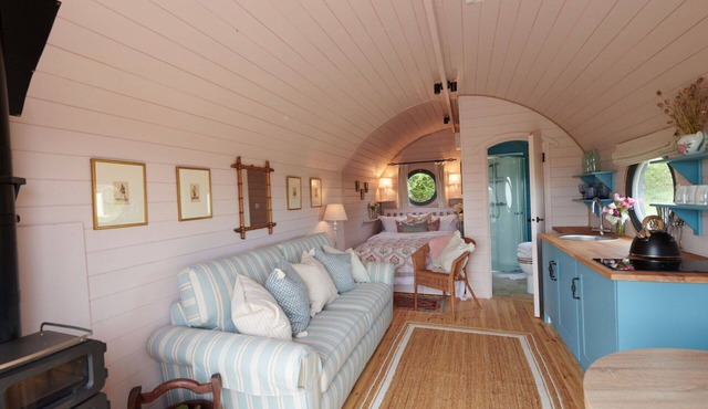 Wonderful villa for 4 people with hot tub, terrace and pets allowed