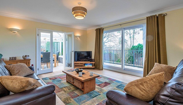 Wonderful villa for 4 guests with WIFI, hot tub and terrace