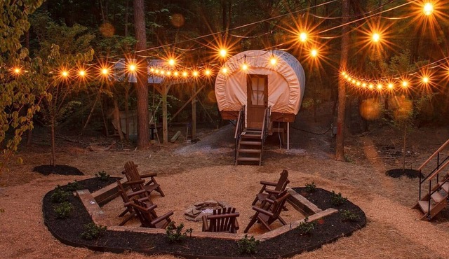 Wonderful Wagon Rental with Fire Pit Surrounded by Nature in Tennessee