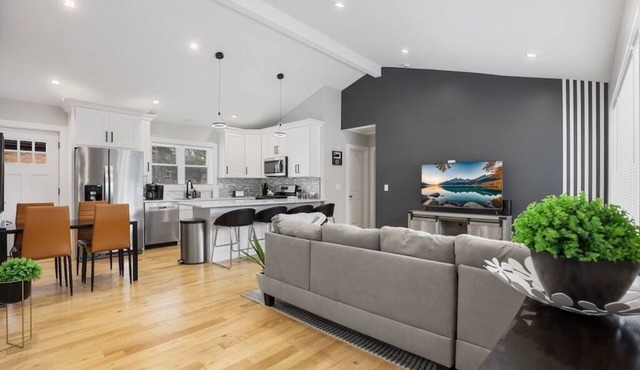 Wonderful Willowbrook Escape: Hinsdale Schools