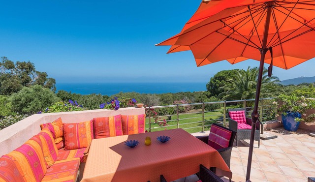 Wonderfull Villa with sea view+big garden-located between L'ile Rousse+Algajola