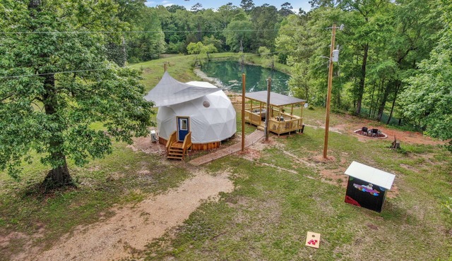 Wonderland Glamping Geo Dome (Houston)