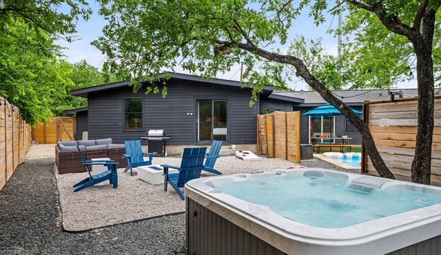 Wonderland Unit A · Sleeps 12, Hot Tub & BBQ