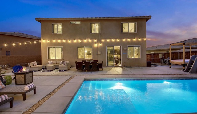 Wonders Nest: Pool, Spa, Arcades, Putting Green!