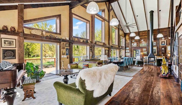 Wondrous Lakeside Historic Home, Acres of Streams, Trails, and Beauty, Hot Tub, Pet Friendly, & BBQ