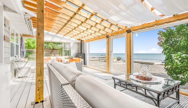 Wood fired Hot Tub- Lakeside Cottage compound