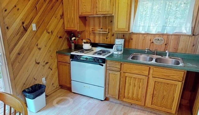 Wood Haven - Cottage 5