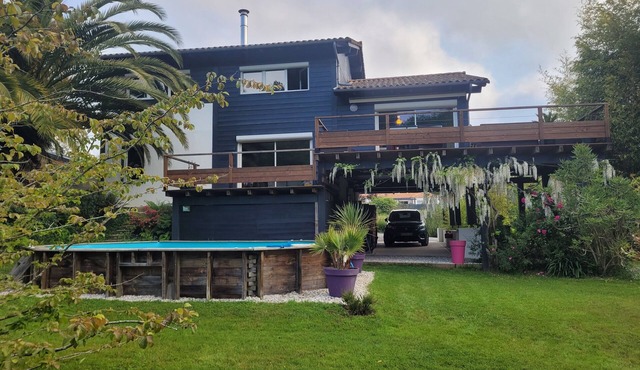 Wood house with forest view near Biarritz, Hossegor, Bayonne and Spain