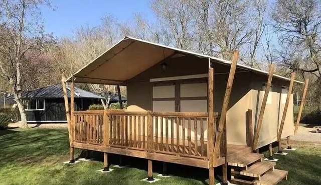 Wood Lodge Standard 25 m2 (2 Schlafzimmer) + überdachte Terrasse 5 Personen