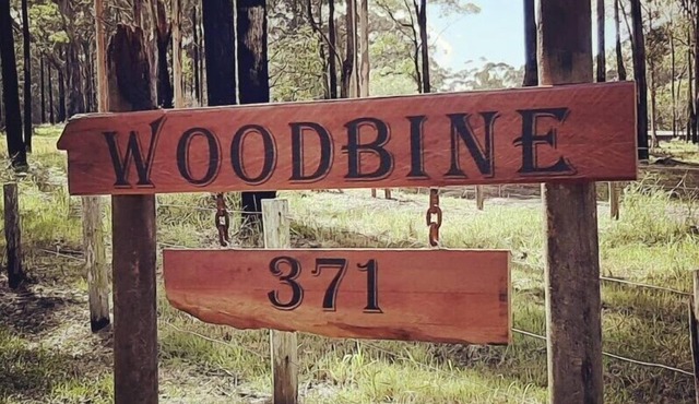 Woodbine Homestead a Bush and Beach Retreat with a comfortable cosy feel