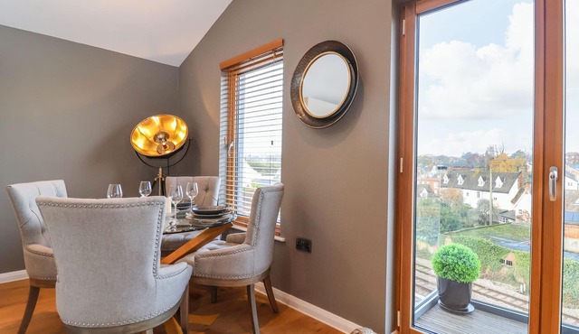 Woodbridge Penthouse