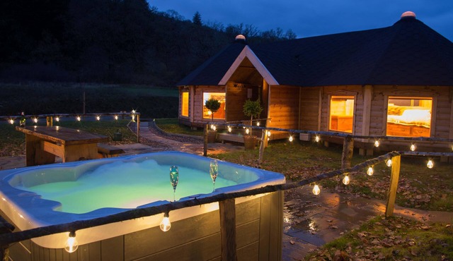 Woodcock Lodge - Luxurious log cabin in Argyll