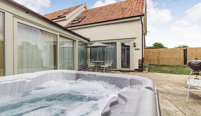 Woodcrest Barn Cottage - UKC1065