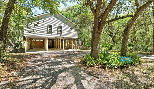Wooded area cottage - a haven for bird enthusiasts and nature lovers alike!