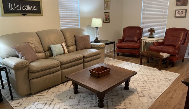 Wooded Private Retreat on 1.65 Acres10 min to Texas A&M!