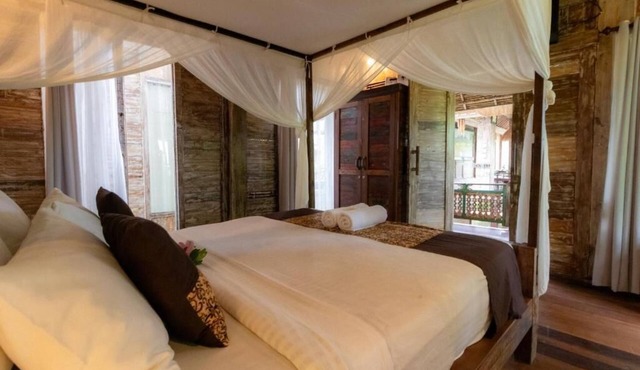 Wooden Bungalow - 10 minute from Ubud Center