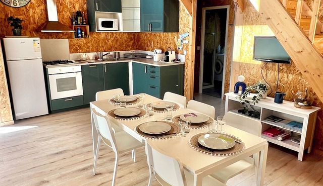 Wooden chalet - 3 min walk from the ocean 🌊☀️