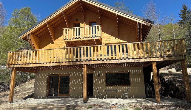 Wooden chalet at l'Esperou for 15 people