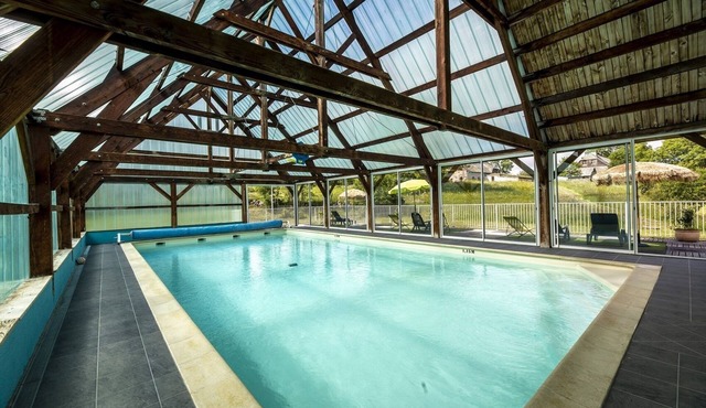 Wooden chalet with pool
