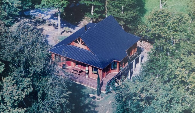 Wooden chalet with Pyrenees view