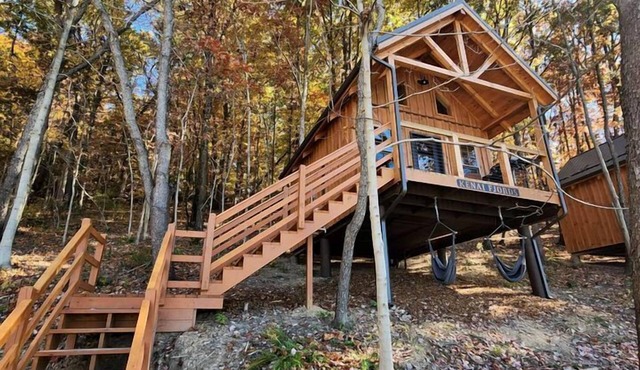 Wooden Chic Cabin Fully Stocked in Ohio
