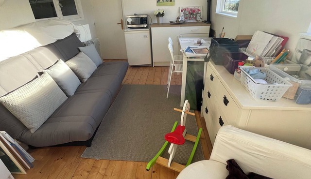 Wooden cottage, charming and bright for max 2 people + baby