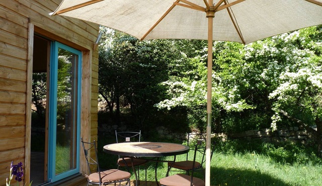 Wooden cottage in southern Ardeche num01