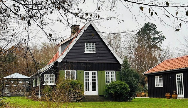 Wooden house from 1921 near the sea in Gilleleje