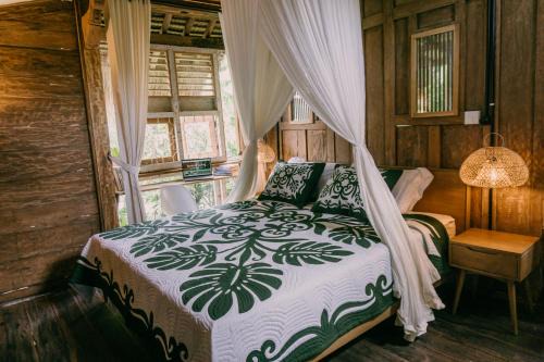 Wooden house Near Bali zoo