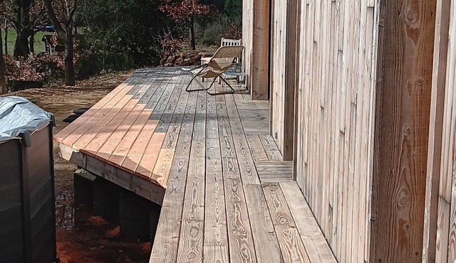Wooden house with swiming pool, quiet, in nature in the heart of Ardèche