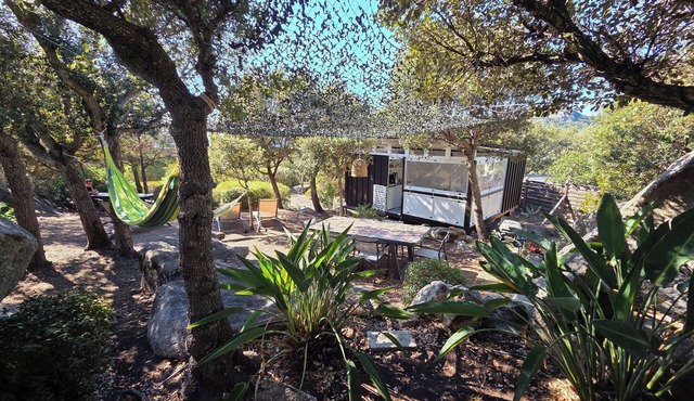 Wooden lodge with 2 bedrooms sea view that can accommodate 5 people