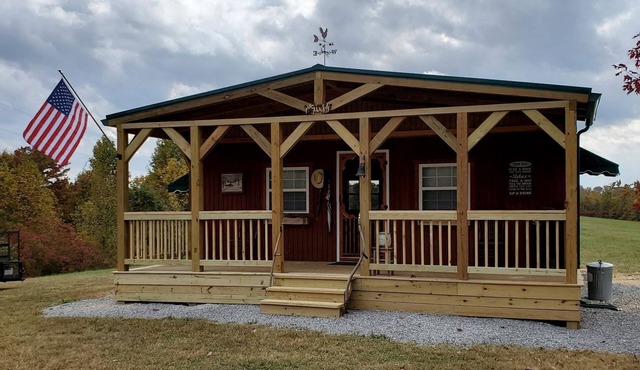 Wooden Rustic Cabin Great for Outdoor Activities in Liberty, Kentucky