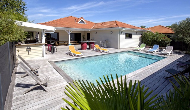 Wooden villa 26 people Bord du Bassin d'Arcachon